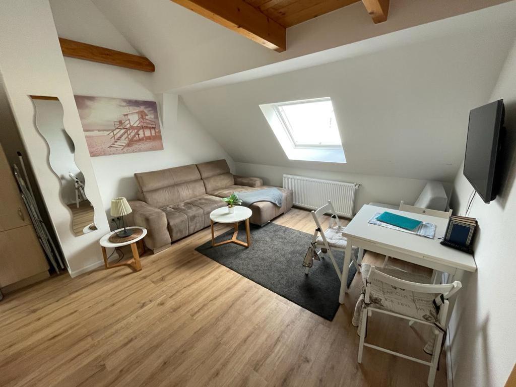 Apartment Schleusentor - Ferienwohnung Maisonette Rostock Buitenkant foto