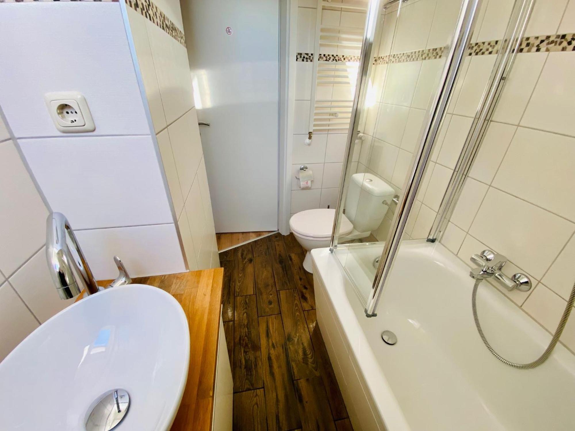 Apartment Schleusentor - Ferienwohnung Maisonette Rostock Buitenkant foto